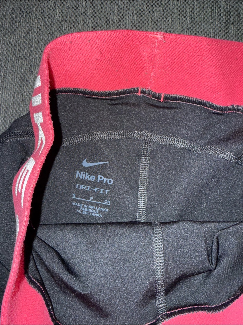 Women’s Nike Pro Black Compression Shorts with Pink Waistband size Medium - Picture 5 of 9